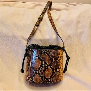 & Other Stories Leather Bucket Bag